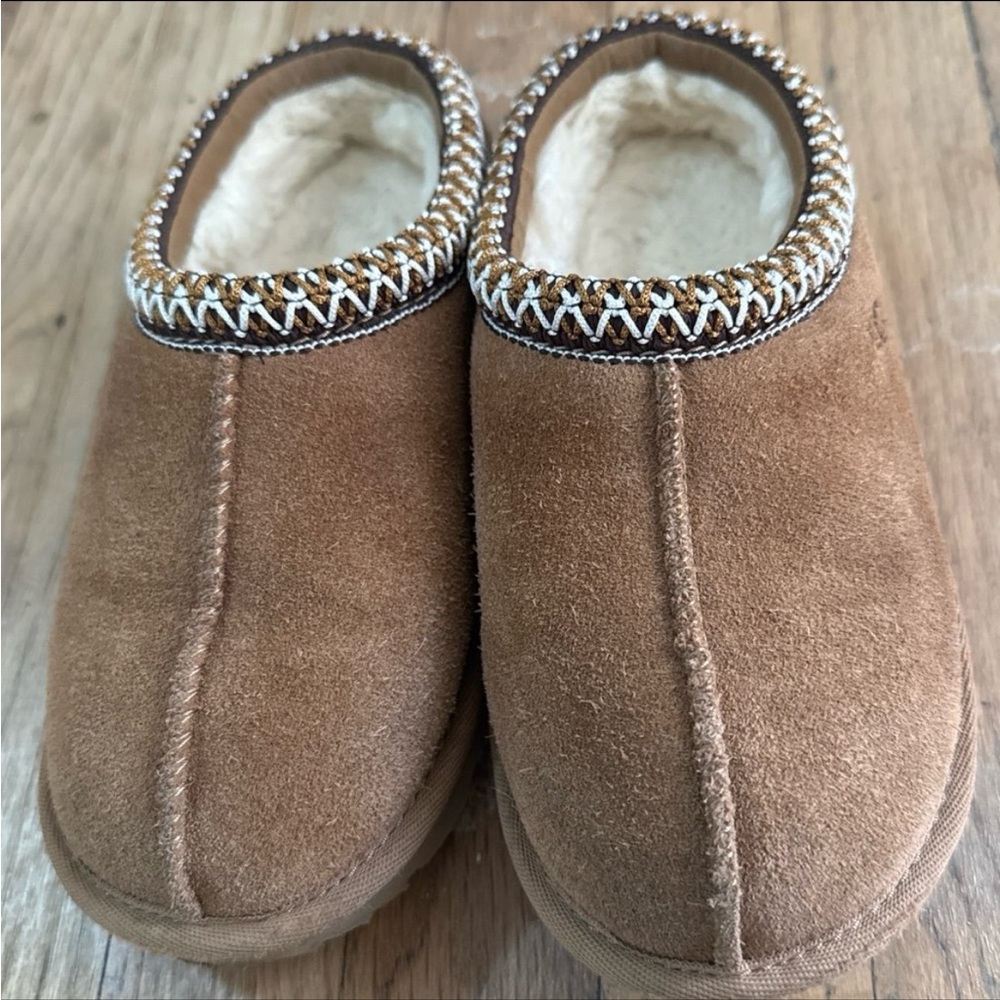 Ugg Tasman Size 13 Kids